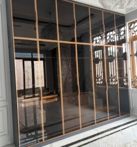 Tủ cánh kính cường lực Bình Phước